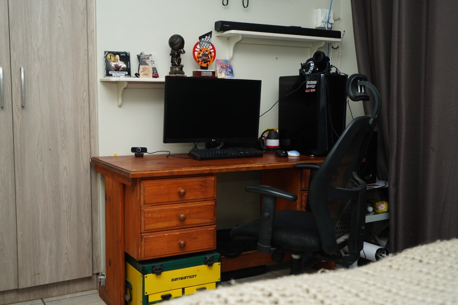 To Let 7 Bedroom Property for Rent in Safari Gardens North West